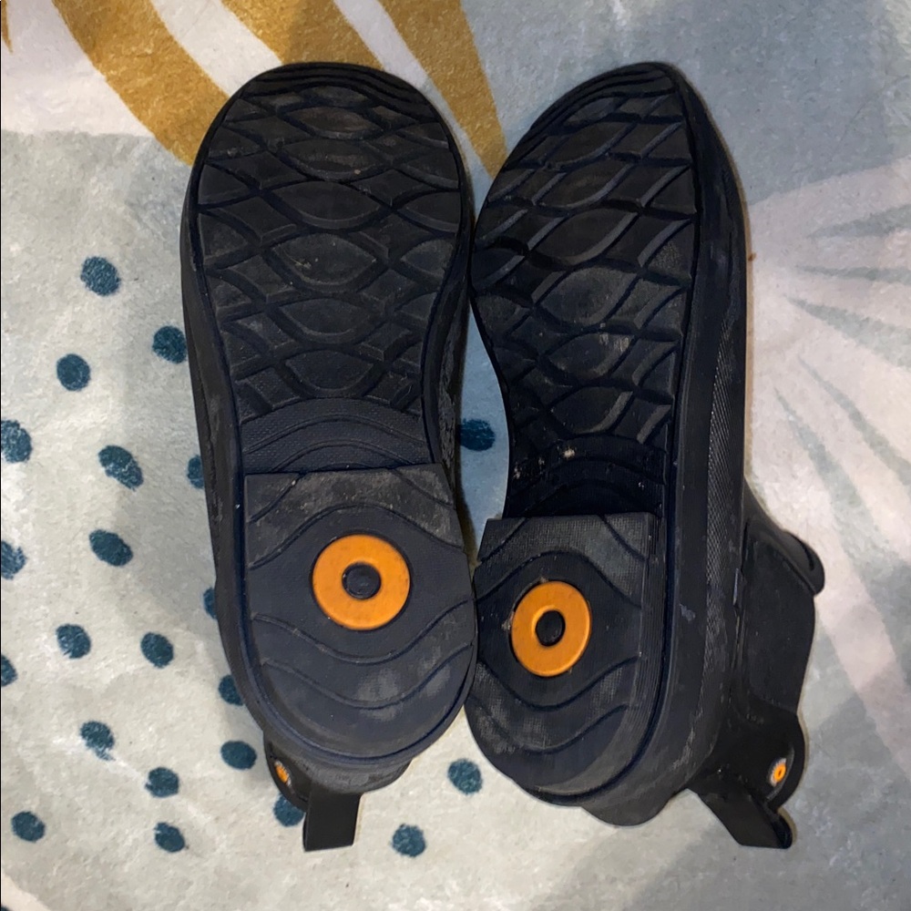 Bogs Black Winter Rain Boots - Picture 5 of 6